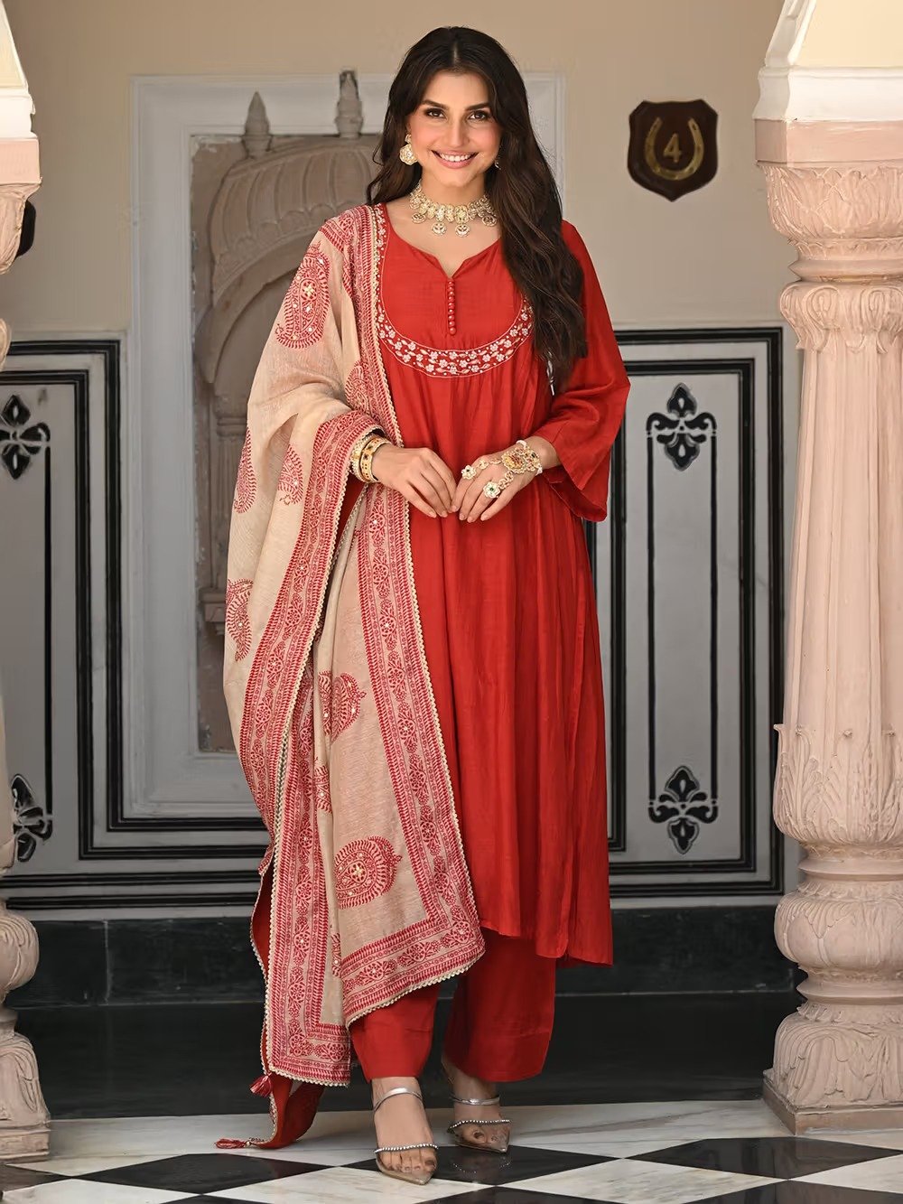 BEAUTIFUL Anarkali Kurta Set with Printed Dupatta